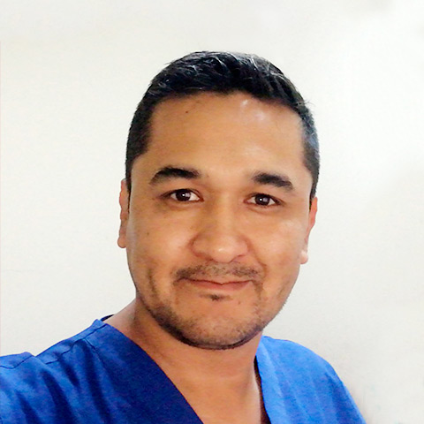 Heynar Cristian Girón Heredia - Pediatría